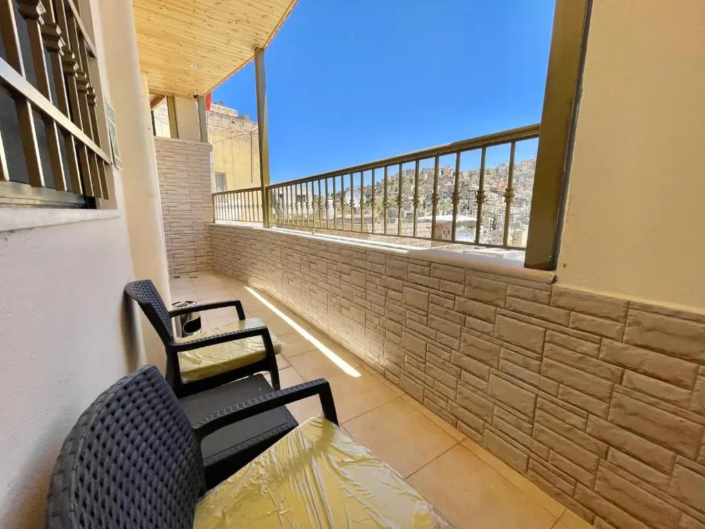 Villa Mira GuestHouse 2 - Downtown Central Amman - AL DIYRIH