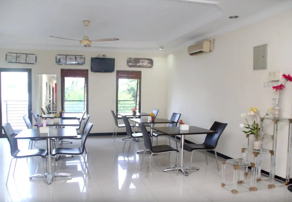 Family Guest House Surabaya