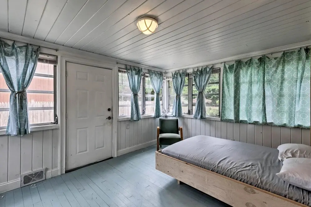 Hamptons Bay Home on Shinnecock Bay w/ Yard!