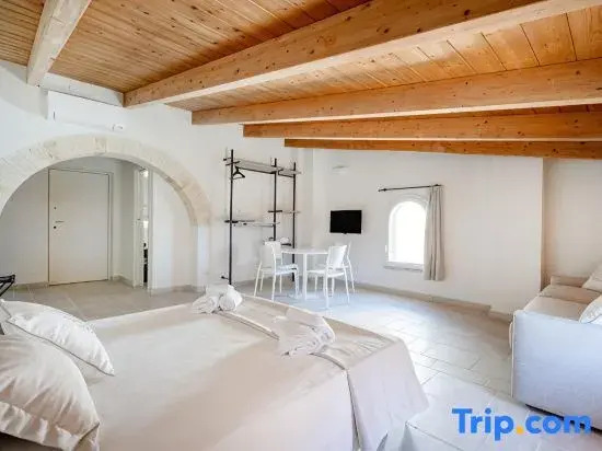 Palazzo della Torre 201– Modern Historic Apartment