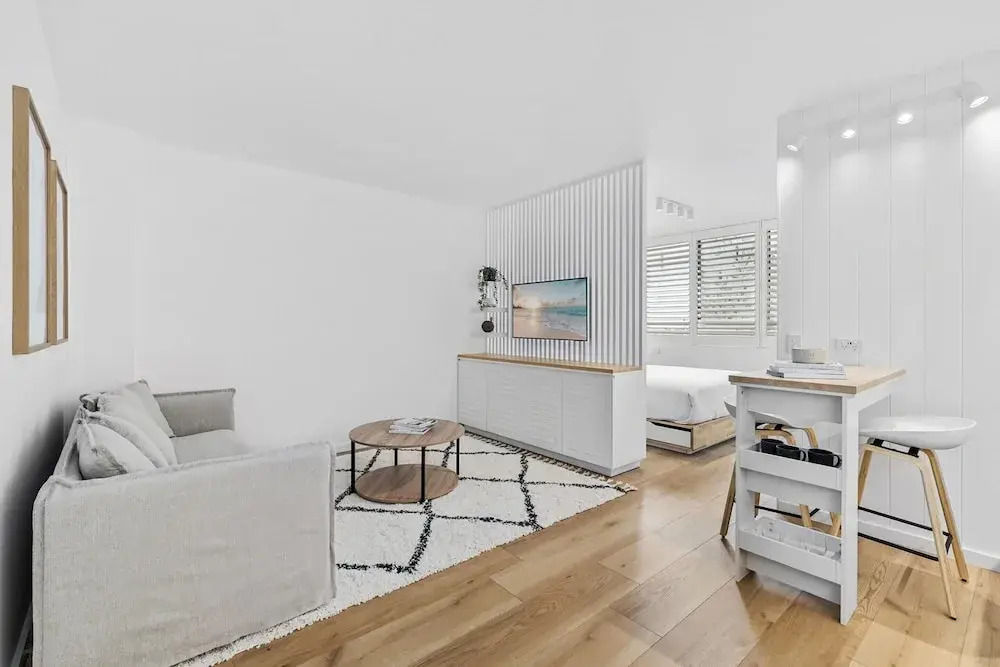 Studio4: Bondi Chic Interiors With Rooftop Pool