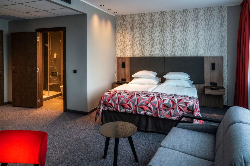 HP Park Plaza