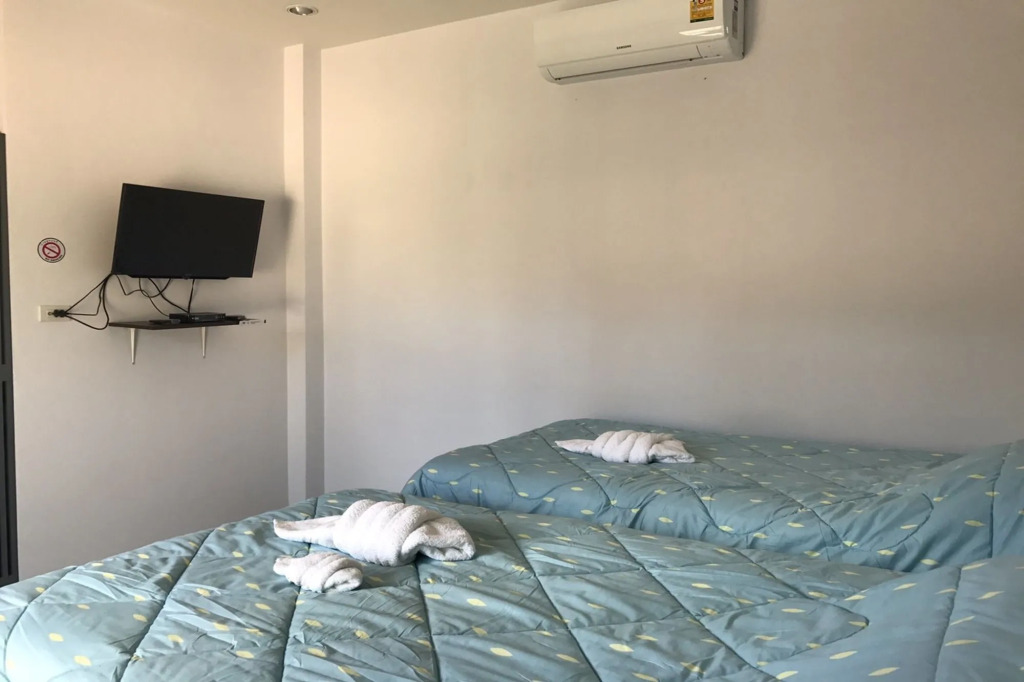 Baan Sri Lanta Sand
