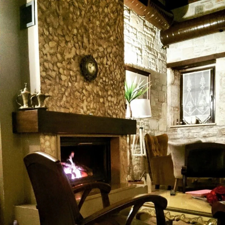 Griffon Hotel