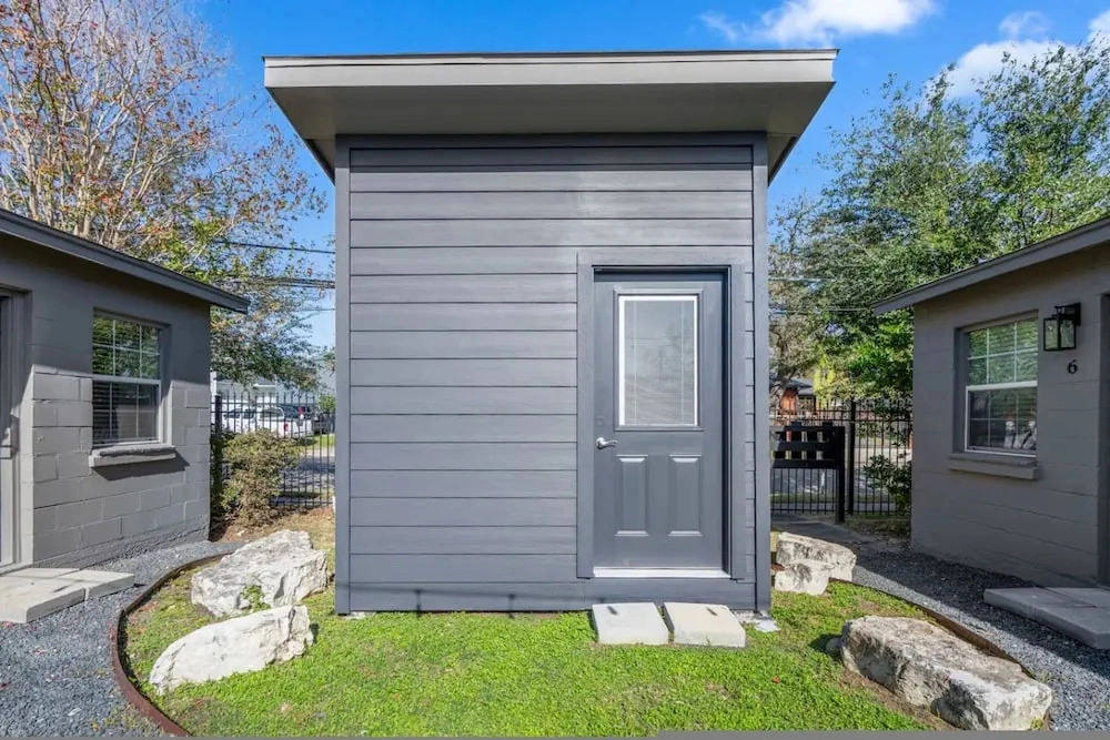 Gated Studio Near Downtown Houston and NRG