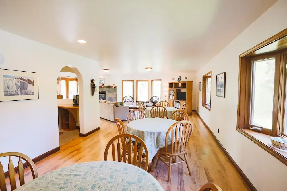 Inn at Tern Lake