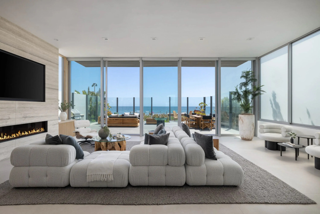 Villa B Modern in Malibu, Malibu