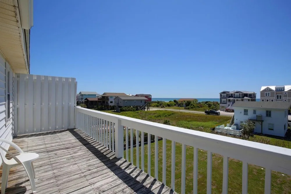 Sea Daze West Duplex - 3 Br Home