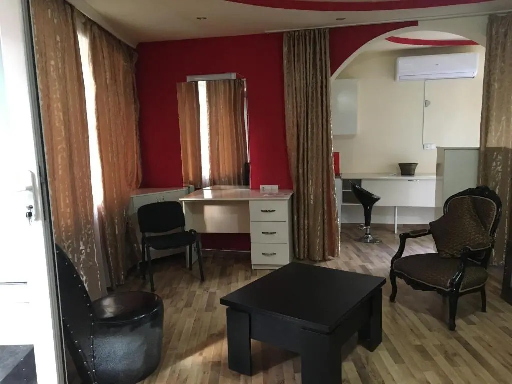Studio M House