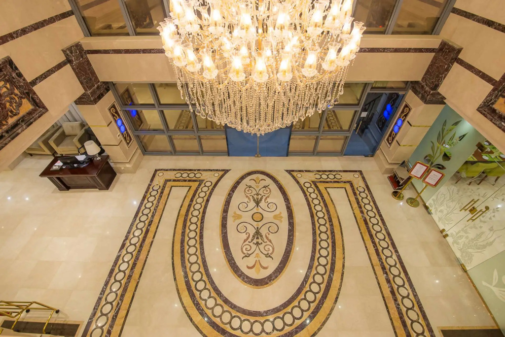 Crown Town Hotel