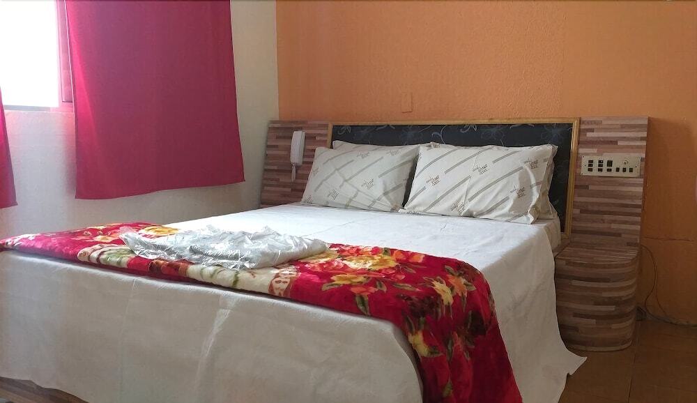 Hotel Lado Leste