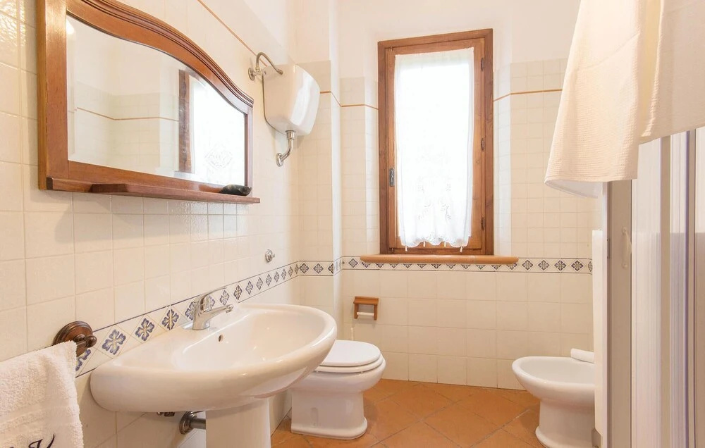 Awesome Home in Castiglione Del Lago With 7 Bedrooms, Outdoor Swimming Pool and Wifi