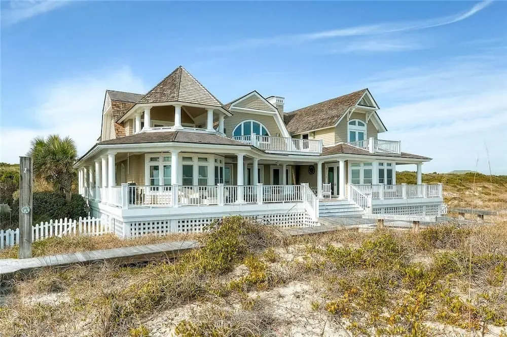 Loggerhead Lady 4 Bedroom Holiday Home By Bald Head Island