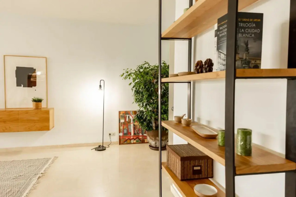 Guadalmina Beach Holidays Suite Apartment,