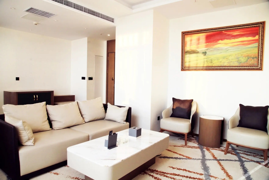 Jingguang International Hotel(京广国际酒店)