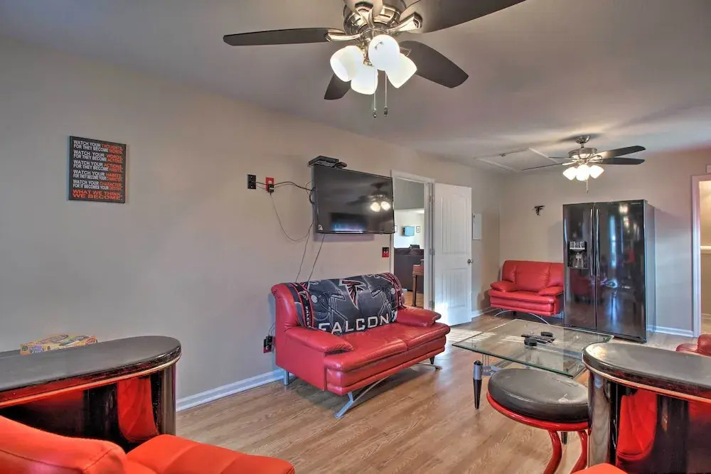 Screened Patio: Rincon Home, 18 Mi to Savannah