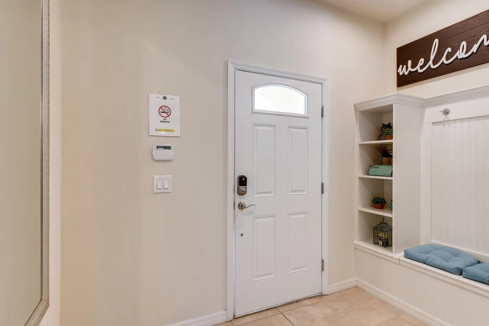 8843 GC Windsor at Westside Luxury 5 BR Townhome
