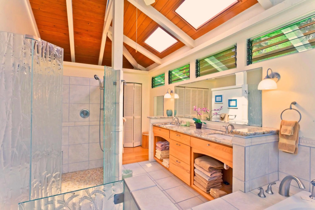 Ocean Breeze Kona Home