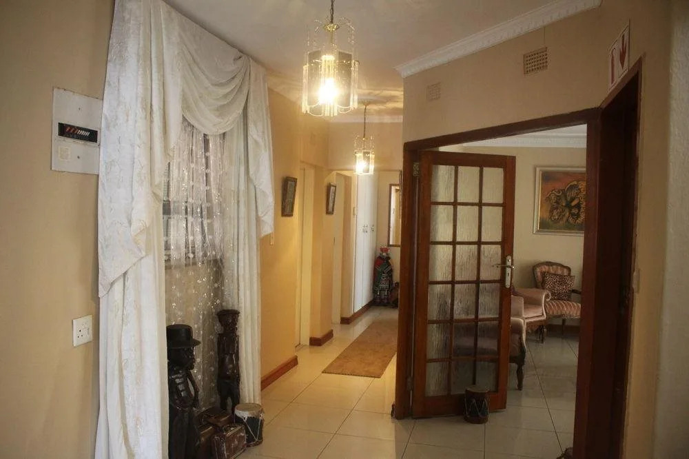 Lolos Bed & Breakfast