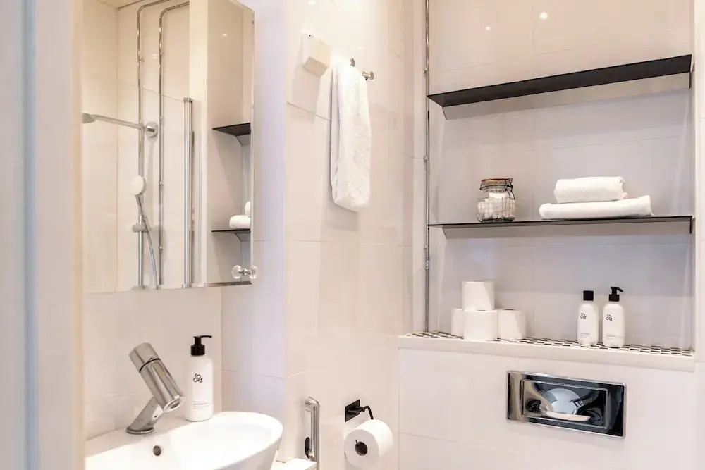 Spacious apt in Vibrant Kallio