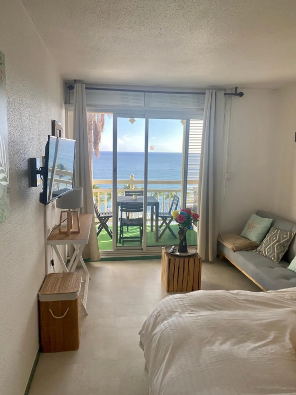 Black diamond condominium