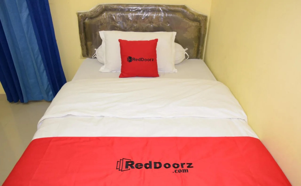 Kostel Arya Putri by RedDoorz