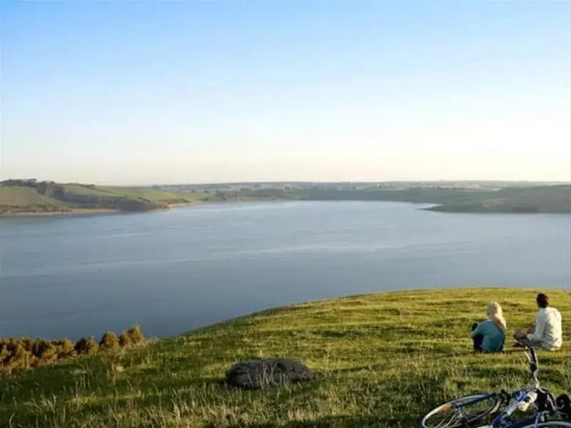 Lakes and Craters Holiday Park