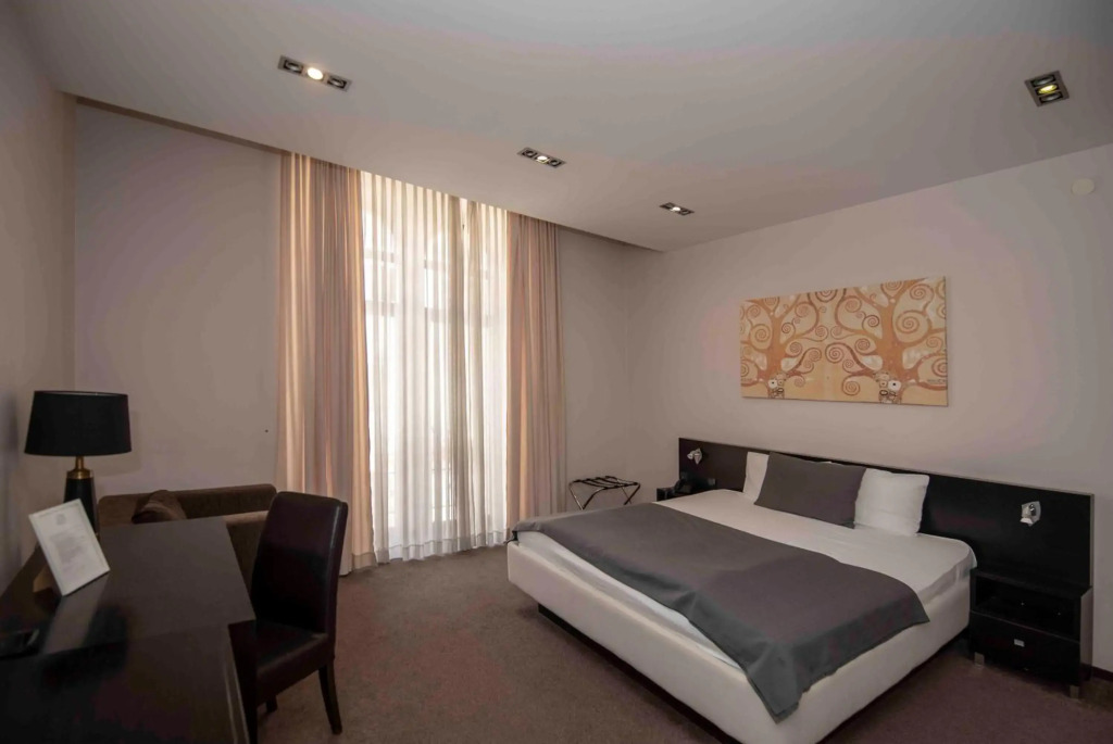 Hotel Platani