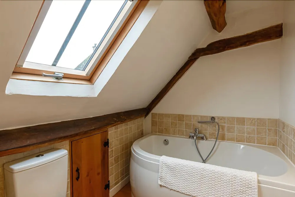 Tinkley Cottage