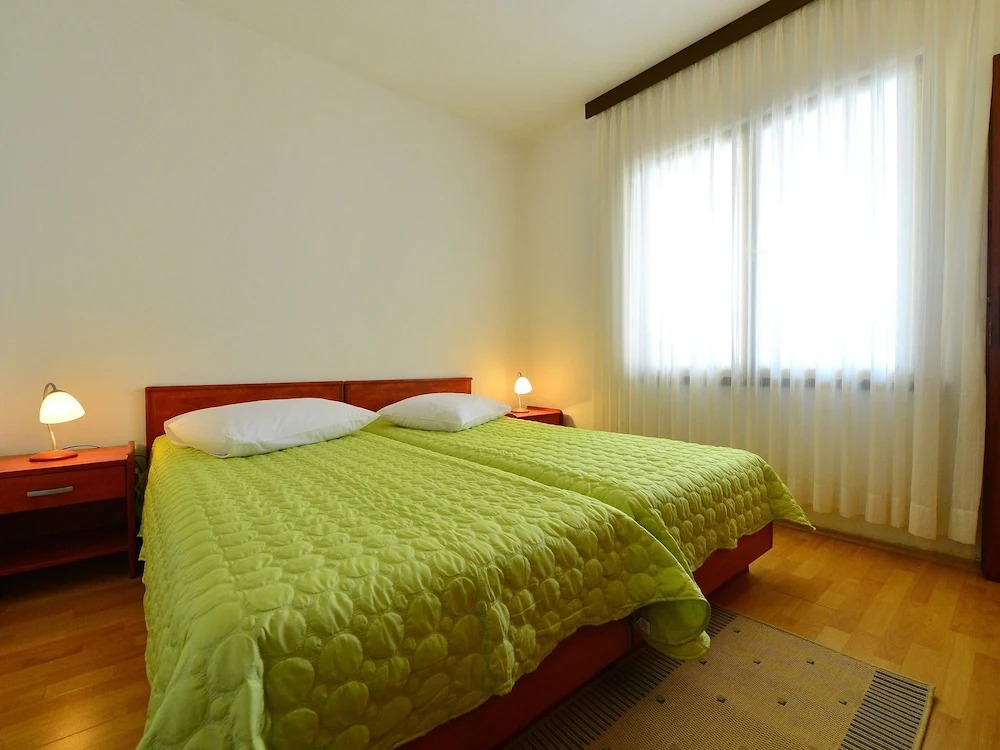 Tidy house with a microwave, 6 km. from the beautiful Trogir