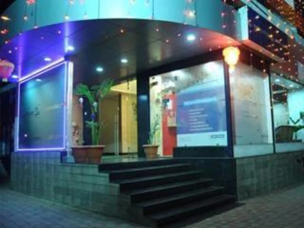 Hotel Saish International