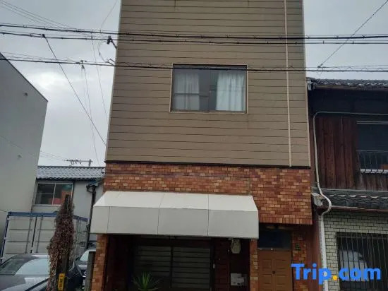 Lucky House Guest House