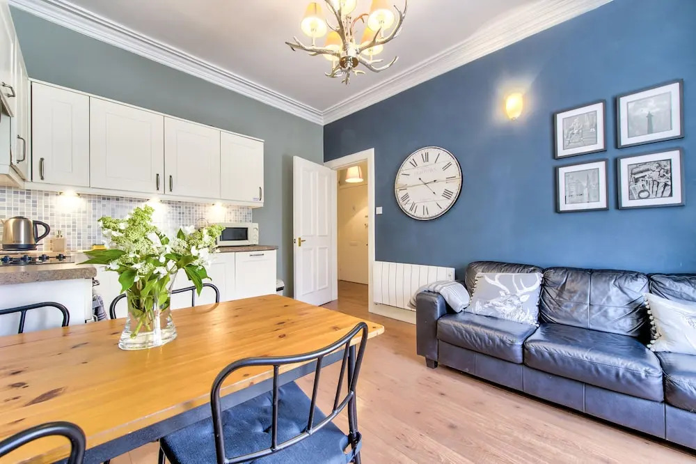 Beautiful, Historic Georgian 4 bed house: Heart of the City