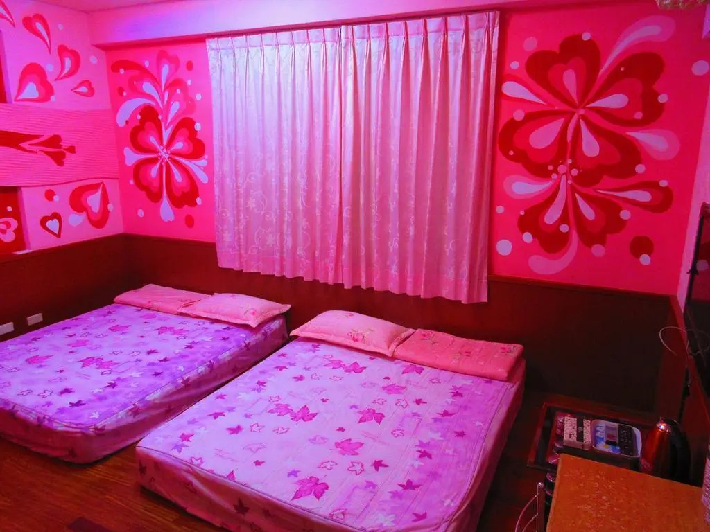 Su Daddy Inn
