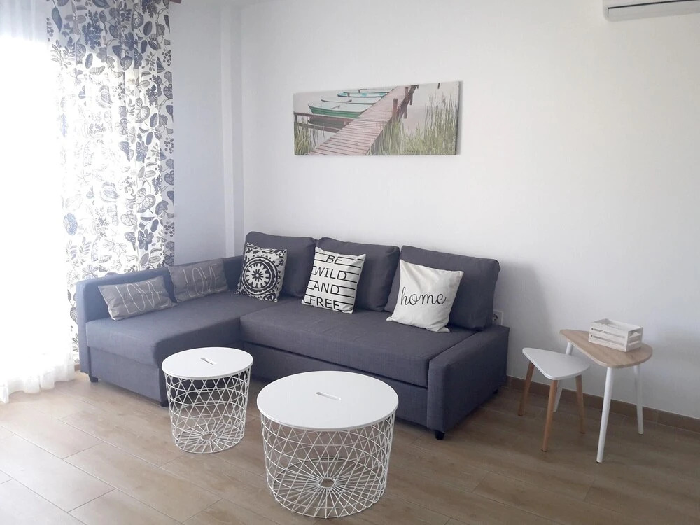 Studio in Benalmádena, With Wonderful sea View, Shared Pool, Furnished Balcony
