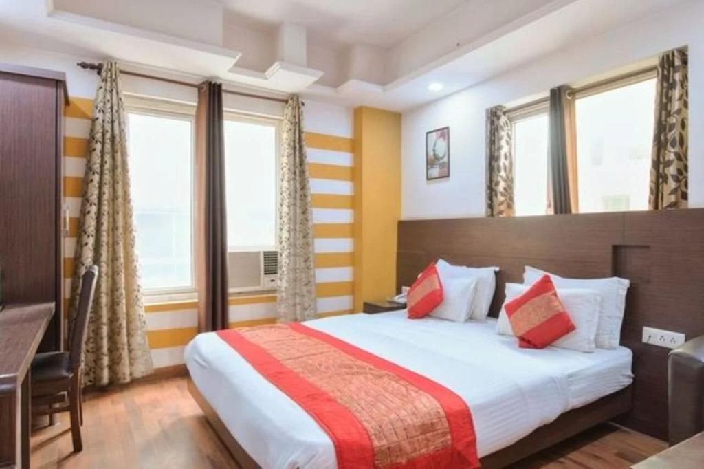 Hotel La Vista Karol Bagh New Delhi