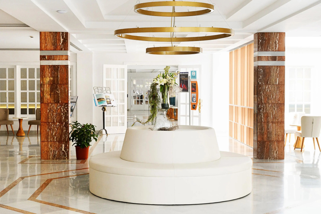 R2 Buganvilla Hotel & Spa