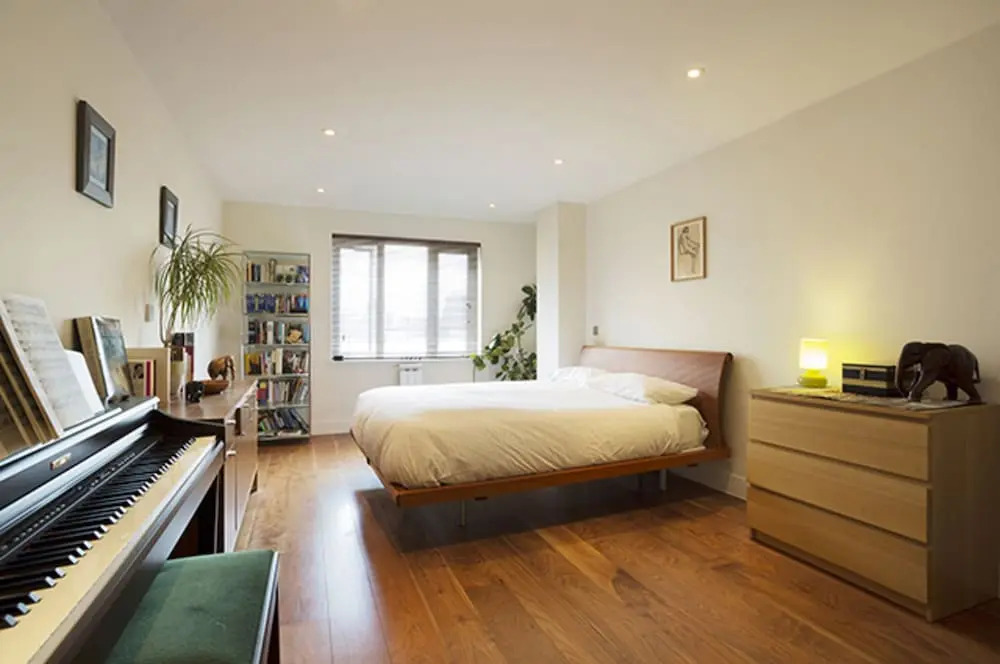 Veeve - Walk to Tower of London, 2 bed on Henriques St, City