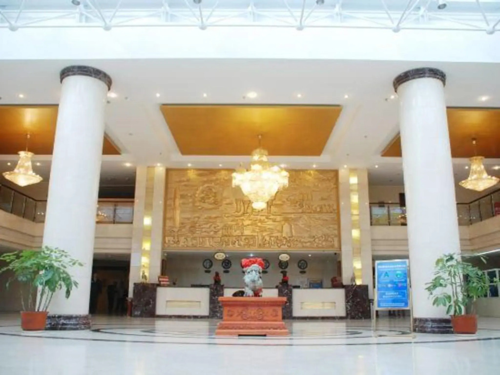 Wu Lan Cha Bu Hotel