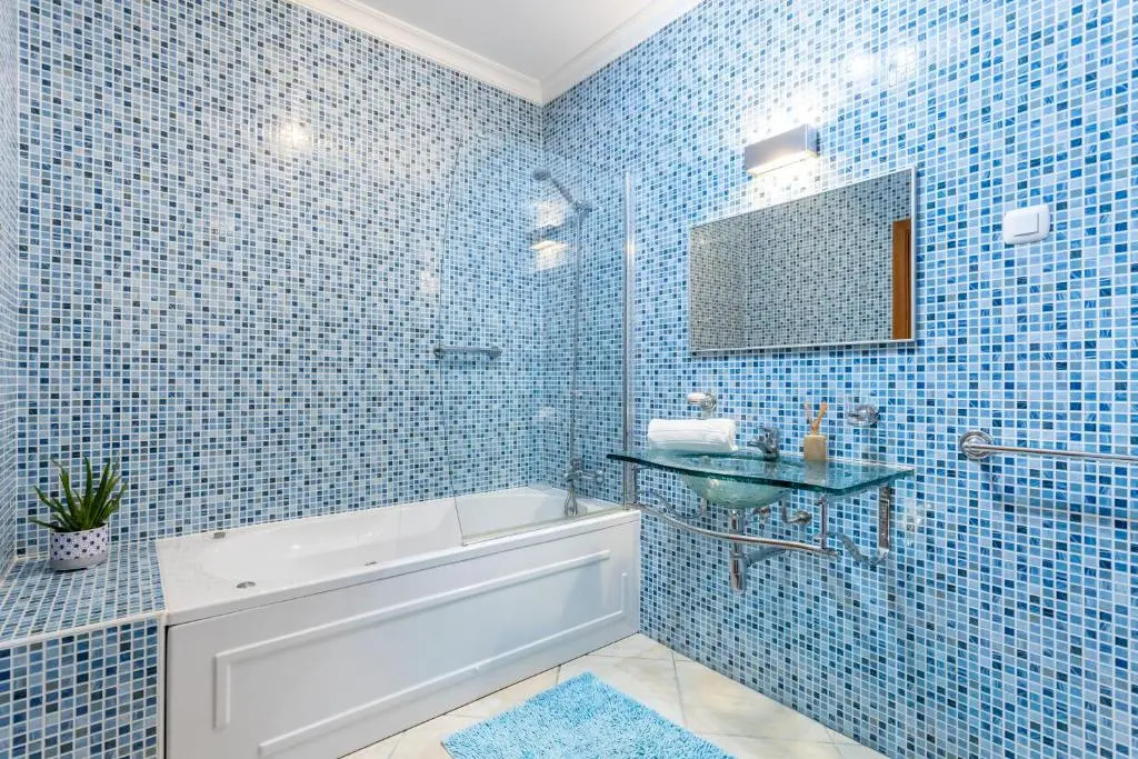 Great 2 bedroom apartment with communal pool
