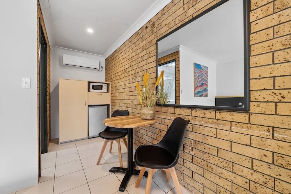Esk Caravan Park & Rail Trail Motel