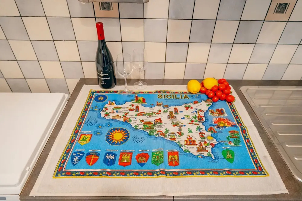 SyracuseApartments ISONZO di SIRACUSA Stupendo appartamento vicino ad ORTIGIA e a 200m dal mare