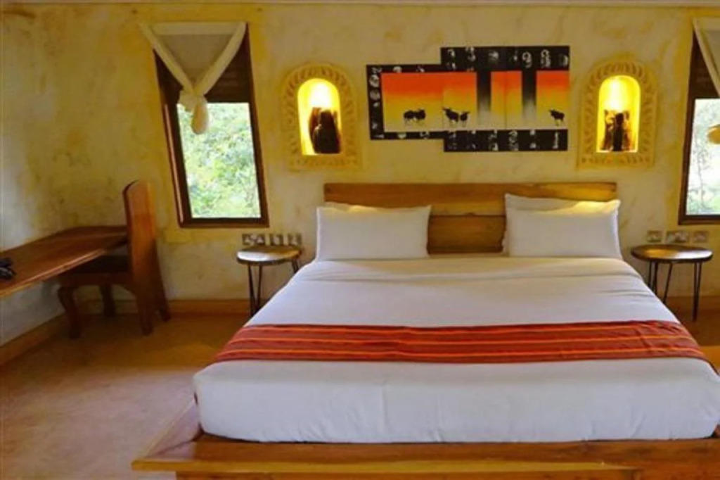 PrideInn Mara Camp & Cottages