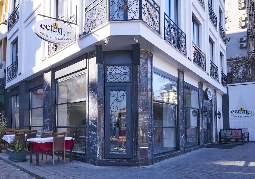 Cetin Port Hotel