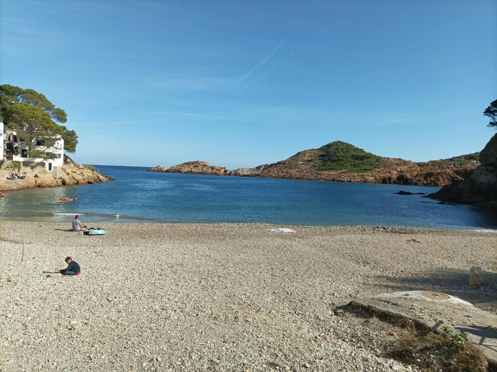 Sol y Mar 8-Maison jumelée avec terrasse, piscine et parking communautaire, surplomb de mer