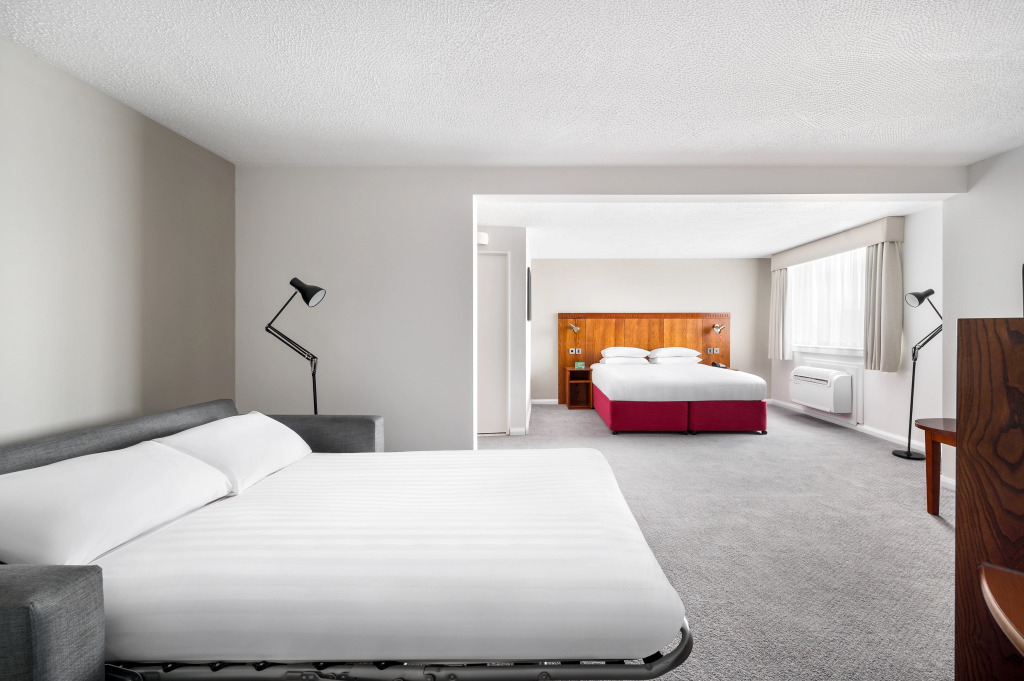 Holiday Inn Northampton by IHG