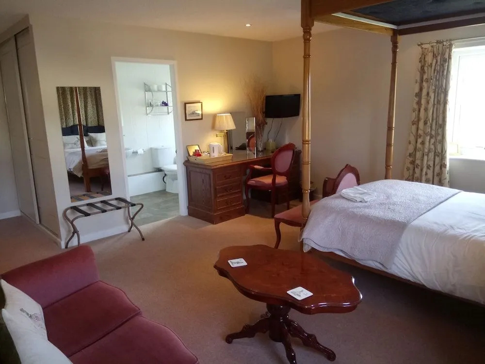 Elmfield House