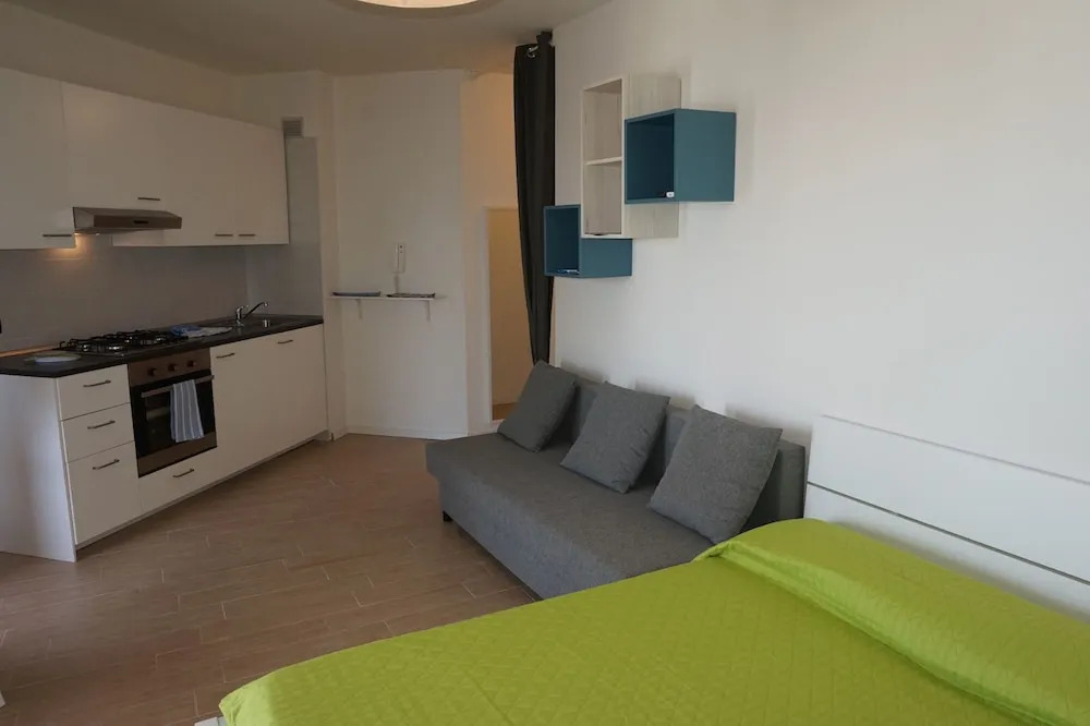 Beautiful Studio With sea View by Beahost Rentals