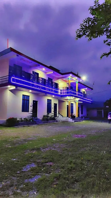 Yamunotri Darshan Resort By Preet rS