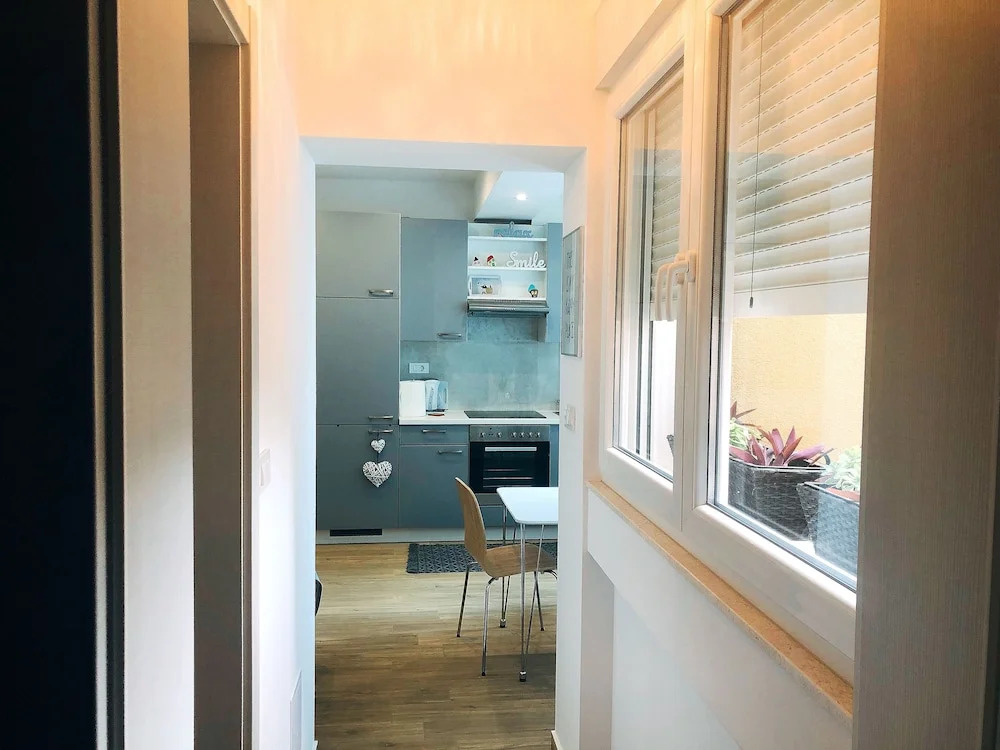 Brand New Suite next to Palace & Beach